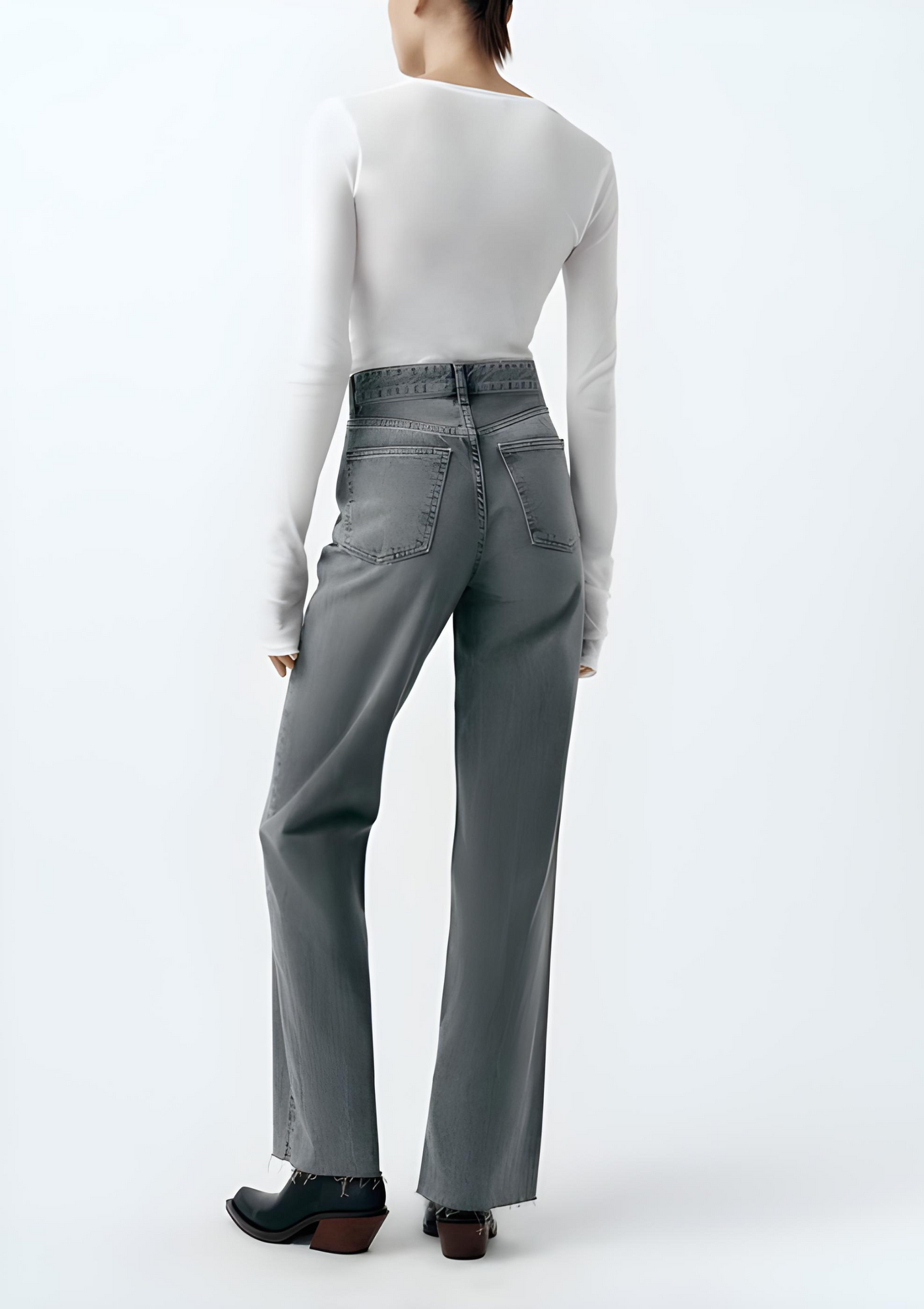 HIGH WAIST JEANS