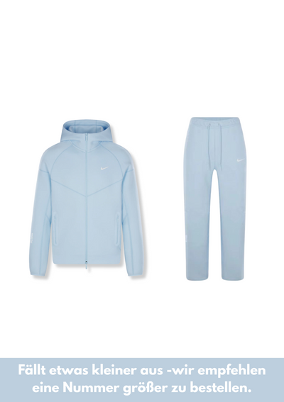 VIRAL TRACKSUIT