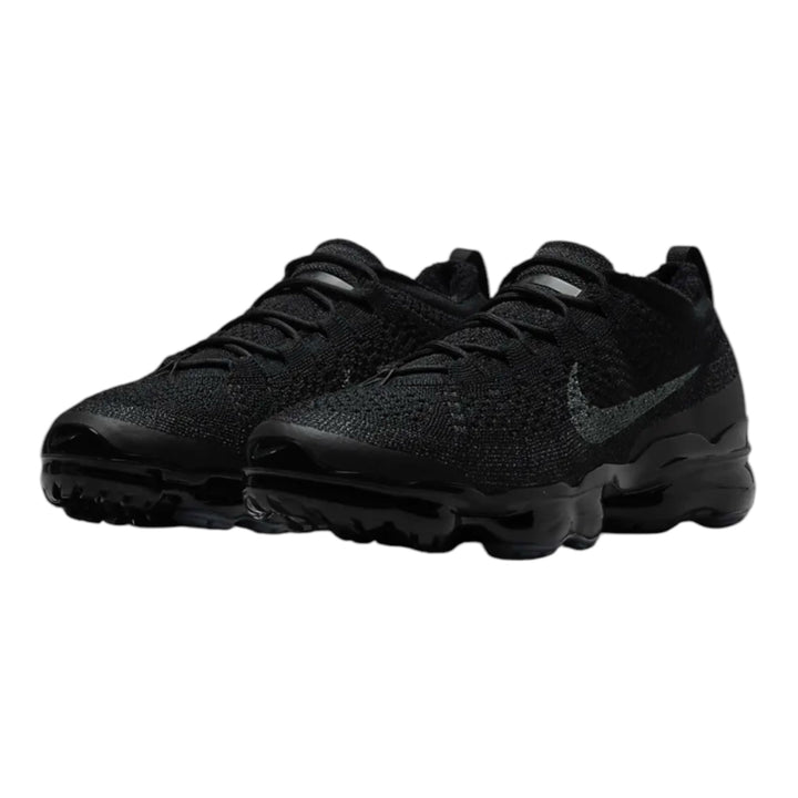 "NN" SNEAKER
