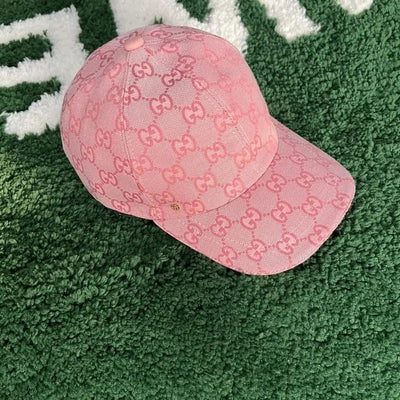 Caps