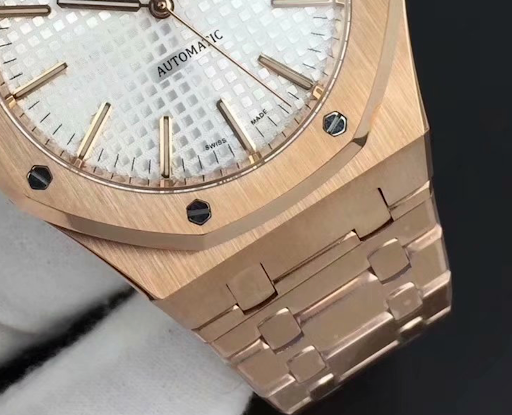 Luxury Watch 2