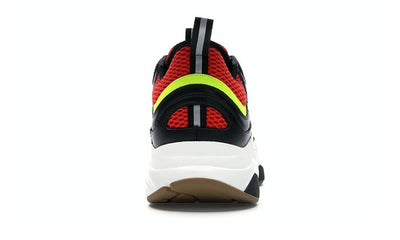 B22 Black Red