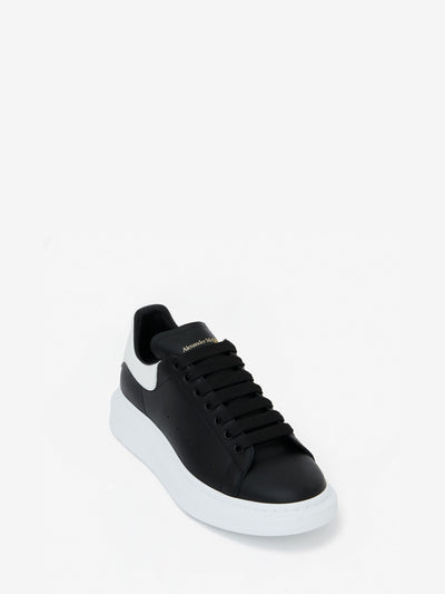 Oversized sneakers