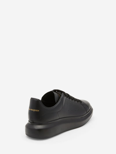 Oversized sneakers