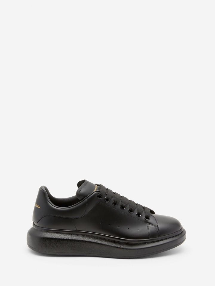 Oversized sneakers