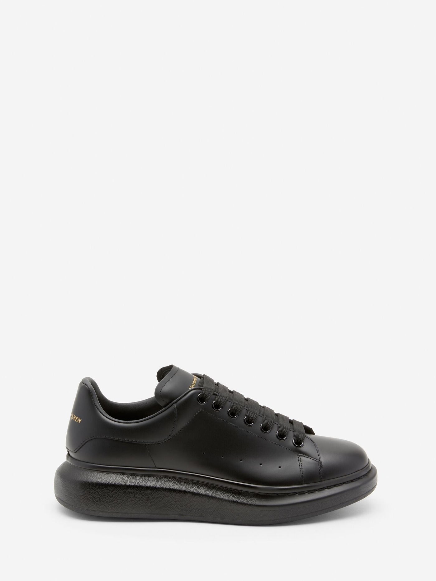 Oversized sneakers