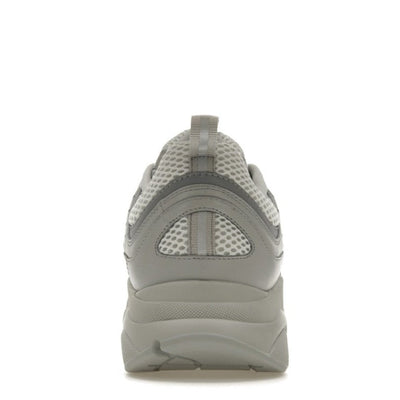 B22 Triple Grey